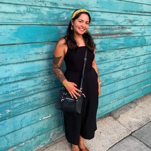 Meet your Posher, Anamilé